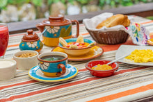 Load image into Gallery viewer, Yoga Adventure Retreat Honduras